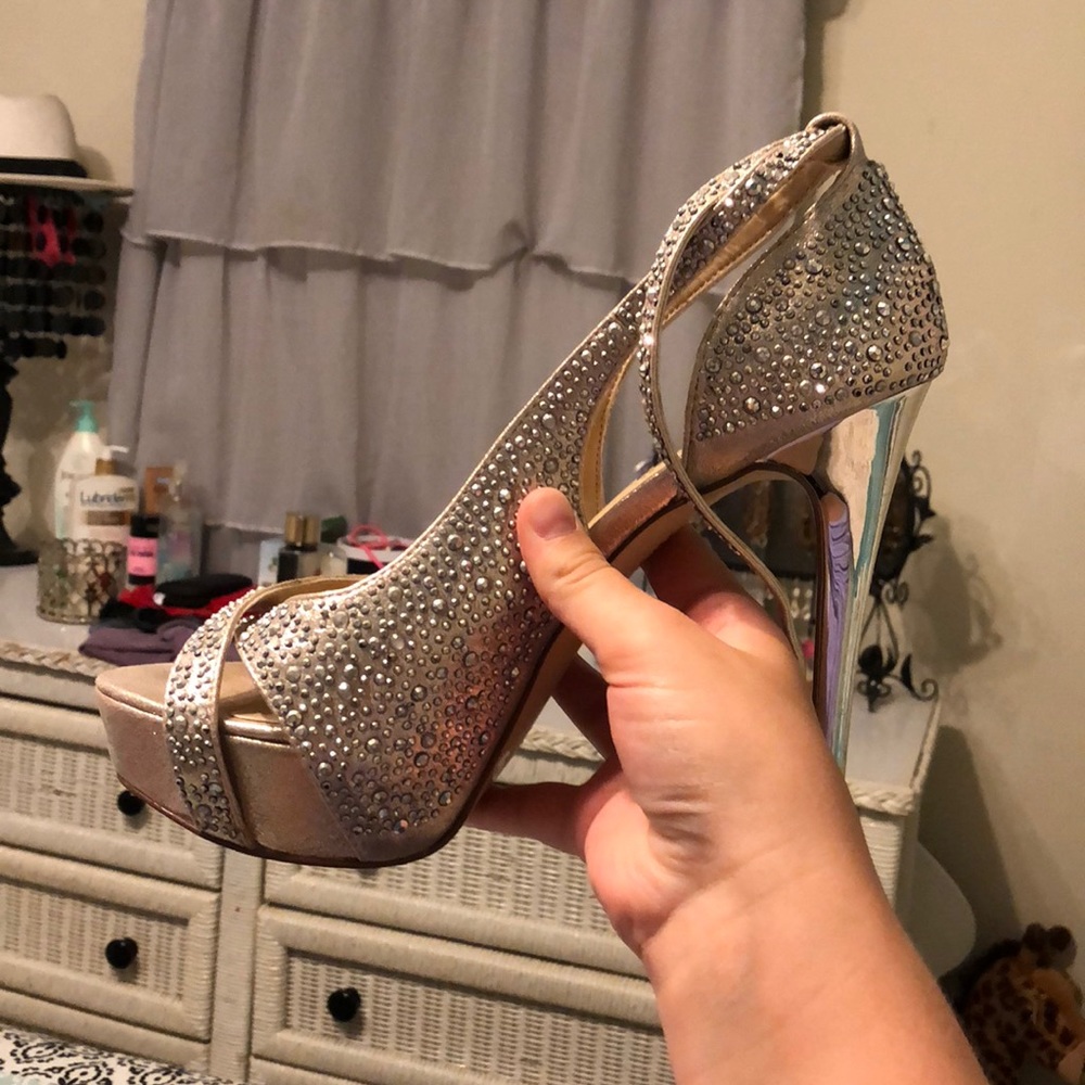 Very nice platform heels extremely well-made